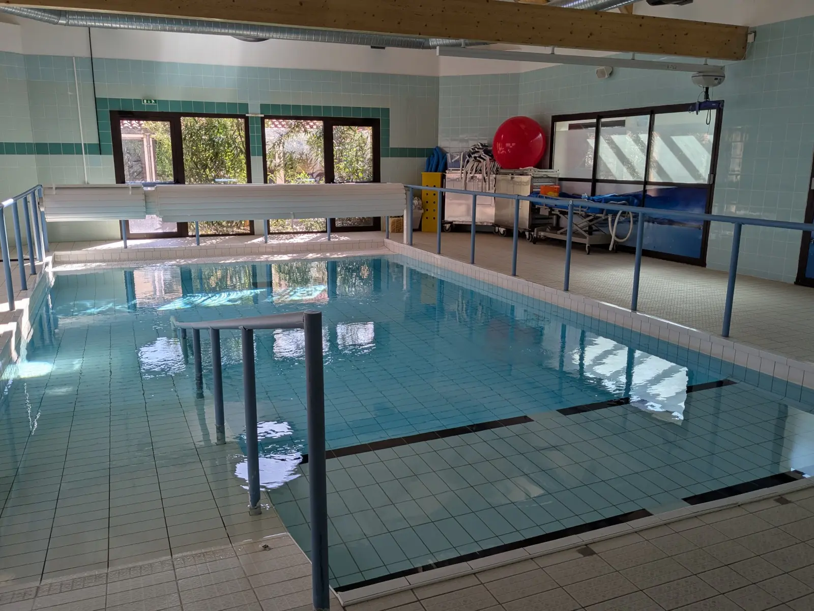 Piscine de Gratentour